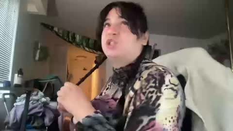 BustyPrincessLeila online show from October 2025 04:05:01 PM