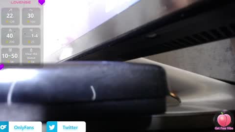 Snapshot of arabella9619 chatting on May 2026 06:09:01 PM arabella9619 online show from May 2026 06:09:01 PM