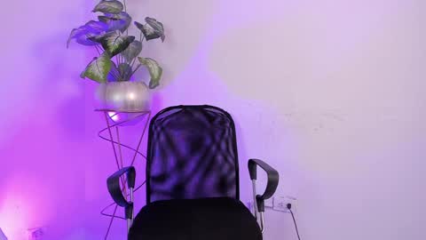   online show from January 2025 05:16:01 AM