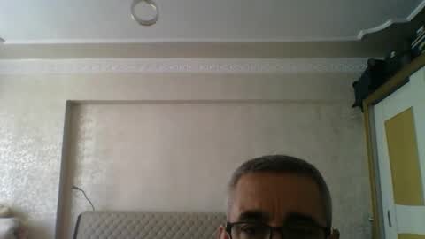 arammiran13 online show from April 2026 12:19:02 PM