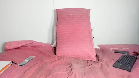 Snapshot of arantza_hill chatting on February 2026 02:37:01 AM Arantza Hill online show from February 2026 02:37:01 AM