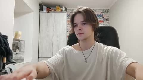 Daniel online show from December 2025 08:39:01 PM