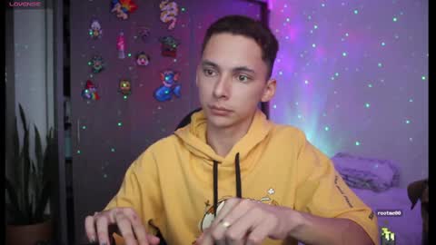 Snapshot of archi_love chatting on February 2025 01:11:01 PM ARCHIBALDO online show from February 2025 01:11:01 PM