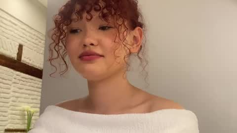 Aresha  online show from April 2026 04:25:01 PM