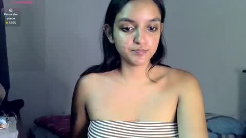 Snapshot of ari_20_ chatting on May 2026 05:20:02 PM Bella online show from May 2026 05:20:02 PM