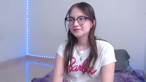 Ahri James online show from October 2025 02:34:01 AM