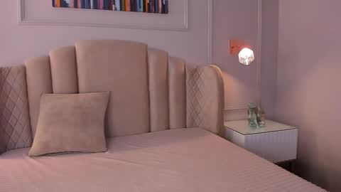 Snapshot of aria_greco chatting on February 2025 03:32:02 AM Aria  online show from February 2025 03:32:02 AM