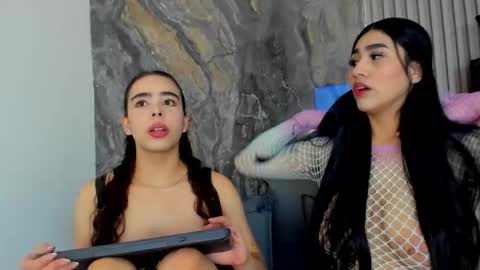 Snapshot of aria_henao chatting on January 2026 03:42:02 AM aria_henao online show from January 2026 03:42:02 AM