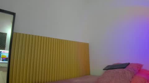 Aria Millers  online show from February 2026 11:14:02 AM