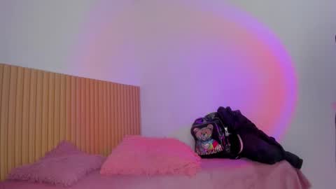 Aria Millers  online show from February 2026 11:22:01 AM