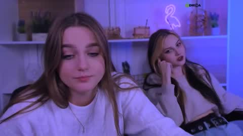 Luna online show from September 2025 07:15:02 PM