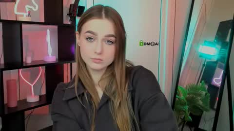 Luna online show from November 2025 12:26:01 PM