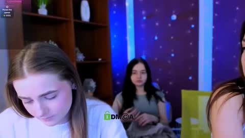 Luna online show from January 2026 06:37:02 AM