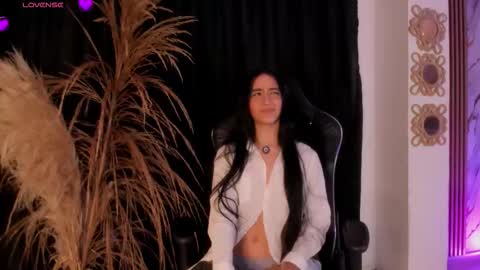 Snapshot of aria_velvet_ chatting on March 2026 08:25:01 PM Ariana online show from March 2026 08:25:01 PM