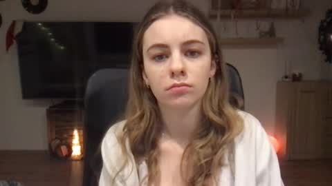 AriaCreazy online show from December 2024 09:30:01 PM