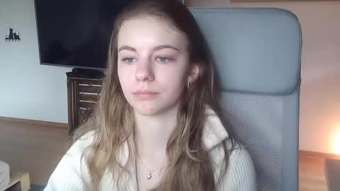 AriaCreazy online show from October 2025 09:24:02 AM