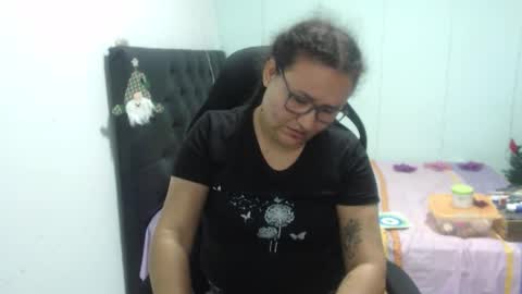 ...Ariana... online show from November 2025 05:45:03 PM