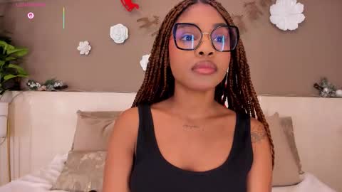 Aria Foster online show from December 2025 04:19:01 AM