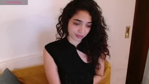 ariagal online show from April 2026 05:58:02 PM