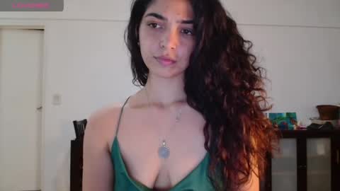 ariagal online show from April 2026 05:06:02 PM