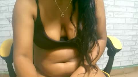 Snapshot of ariah13 chatting on May 2026 05:24:02 AM ariah13 online show from May 2026 05:24:02 AM