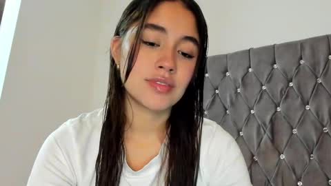 Snapshot of ariamontgomeryyy chatting on January 2025 05:47:02 AM Aria Montgomery online show from January 2025 05:47:02 AM