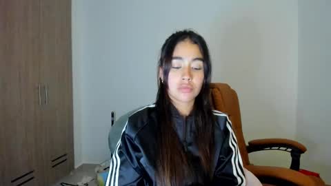 Snapshot of ariamontgomeryyy chatting on February 2025 06:21:02 AM Aria Montgomery online show from February 2025 06:21:02 AM