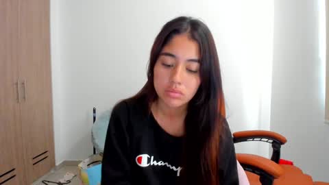 Snapshot of ariamontgomeryyy chatting on February 2025 03:15:02 PM Aria Montgomery online show from February 2025 03:15:02 PM