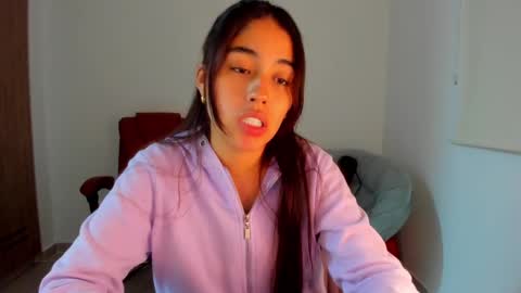 Snapshot of ariamontgomeryyy chatting on March 2025 03:12:02 AM Aria Montgomery online show from March 2025 03:12:02 AM