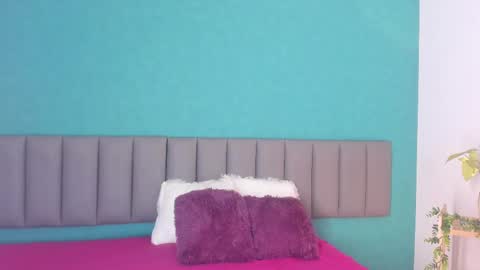      online show from September 2025 12:07:01 PM