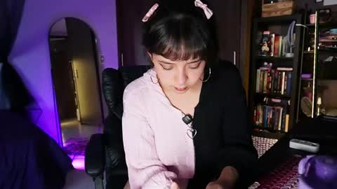      online show from April 2026 01:25:02 PM