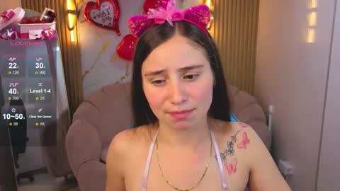 ariana18_b online show from February 2026 02:13:01 PM