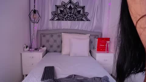 ARIANA online show from February 2025 07:36:01 PM