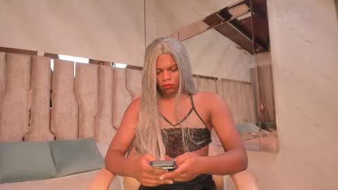 ariana_grande233 online show from March 2026 11:46:02 AM