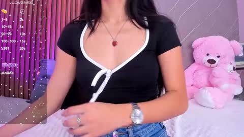 Snapshot of ariana_jhonson11 chatting on September 2025 12:51:01 PM Ariana online show from September 2025 12:51:01 PM