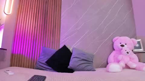 Snapshot of ariana_jhonson11 chatting on October 2025 12:25:02 PM Ariana online show from October 2025 12:25:02 PM