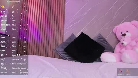 Ariana online show from November 2025 12:15:02 PM