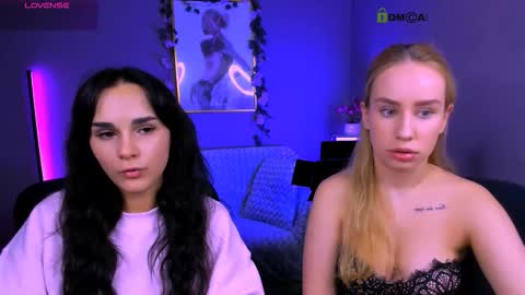 ariana_ross7 online show from October 2025 07:23:01 PM