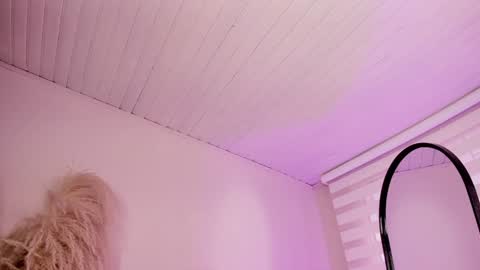 Snapshot of ariana_rosse__ chatting on December 2024 04:17:01 PM Ariana  online show from December 2024 04:17:01 PM