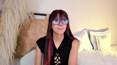 Snapshot of ariana_rosse__ chatting on December 2024 12:45:02 PM Ariana  online show from December 2024 12:45:02 PM