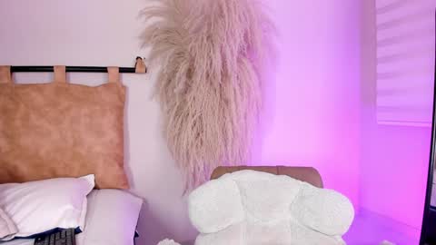 Snapshot of ariana_rosse__ chatting on January 2025 12:40:01 PM Ariana  online show from January 2025 12:40:01 PM