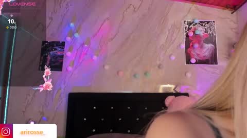 Snapshot of ariana_rosse__ chatting on September 2025 04:50:01 PM Ariana  online show from September 2025 04:50:01 PM