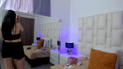  ariana  online show from February 2026 05:03:01 PM