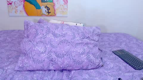 Ari online show from January 2025 12:27:01 AM