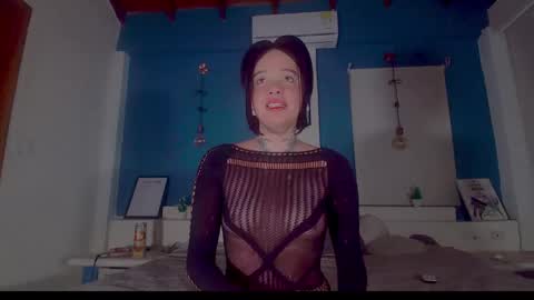 ariana_whitee online show from November 2025 07:51:02 AM