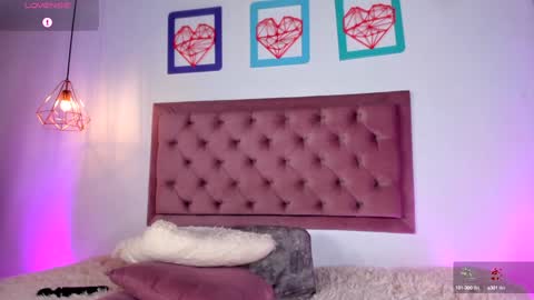 Snapshot of ariana_zc_ chatting on January 2025 10:51:01 PM Susan online show from January 2025 10:51:01 PM