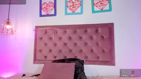 Snapshot of ariana_zc_ chatting on January 2025 11:33:01 PM Susan online show from January 2025 11:33:01 PM