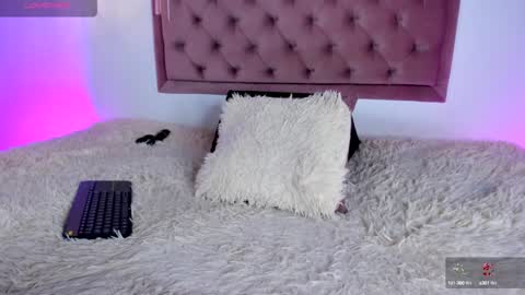 Snapshot of ariana_zc_ chatting on January 2025 11:02:01 PM Susan online show from January 2025 11:02:01 PM