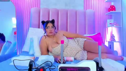 Snapshot of arianarougee chatting on July 2026 05:35:01 AM ArianaRougee online show from July 2026 05:35:01 AM