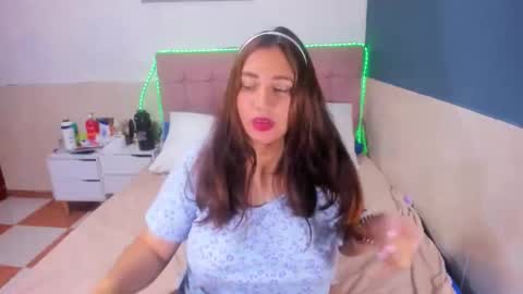 arianna_hot777 online show from December 2025 05:23:01 AM